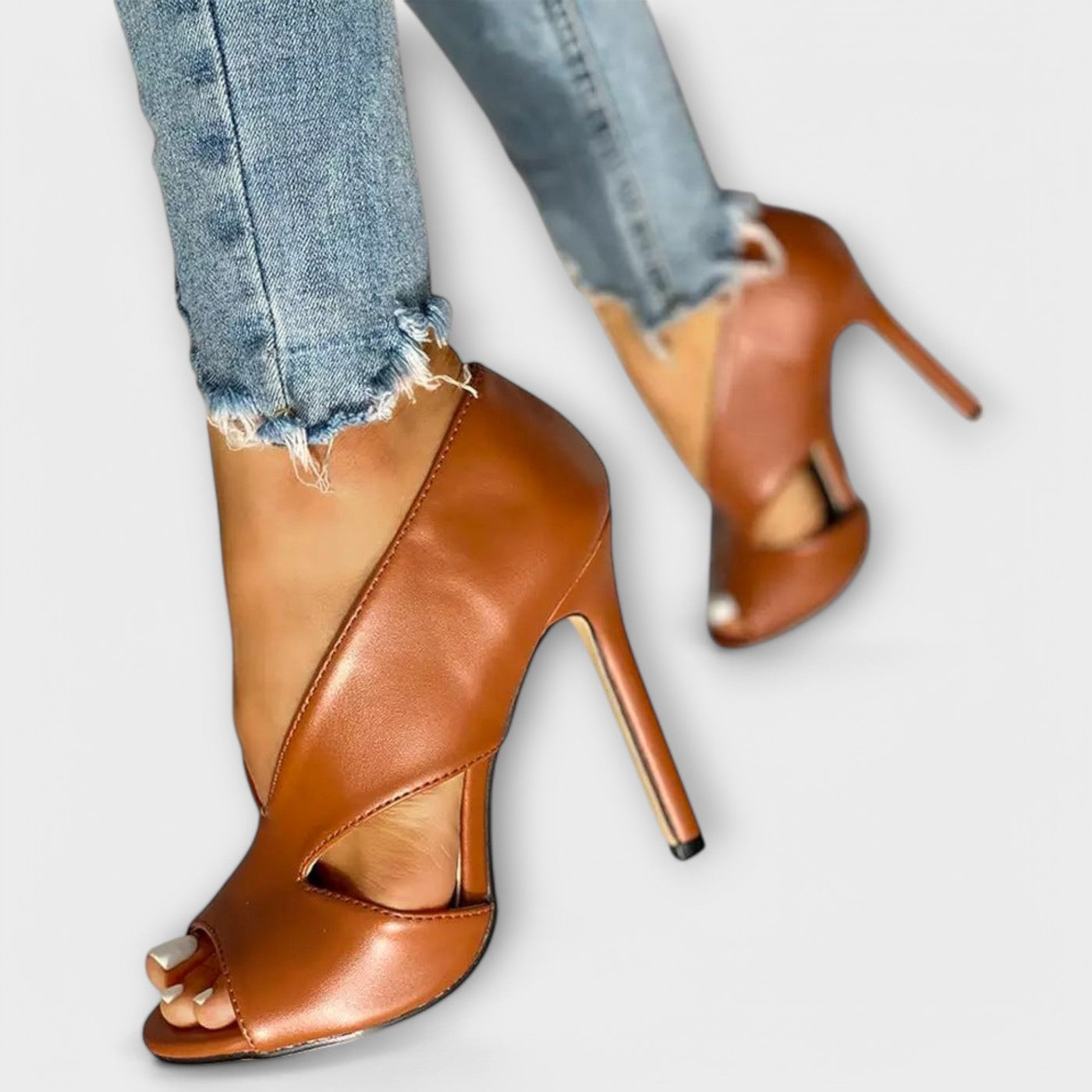 סנדלי אורטופדיים טרנדיים עם עקבי