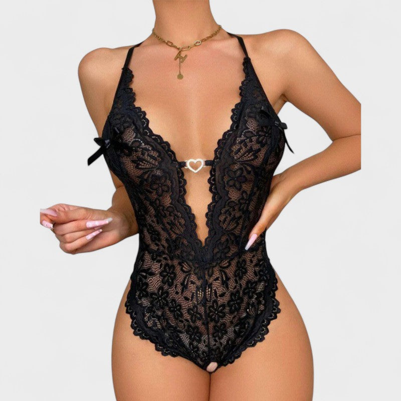 יוסטינה | שמלת לילה סקסית עם עיצוב פתוח